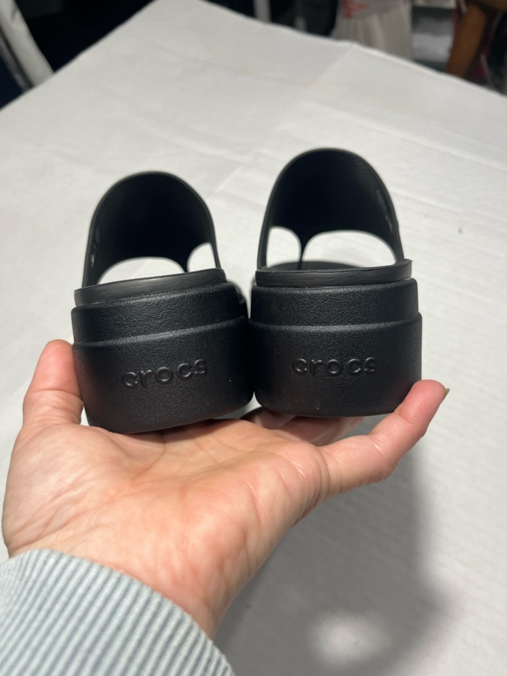 CROCS BROOKLYN PLATFORM FLIP FLOP - Picture 10 of 16